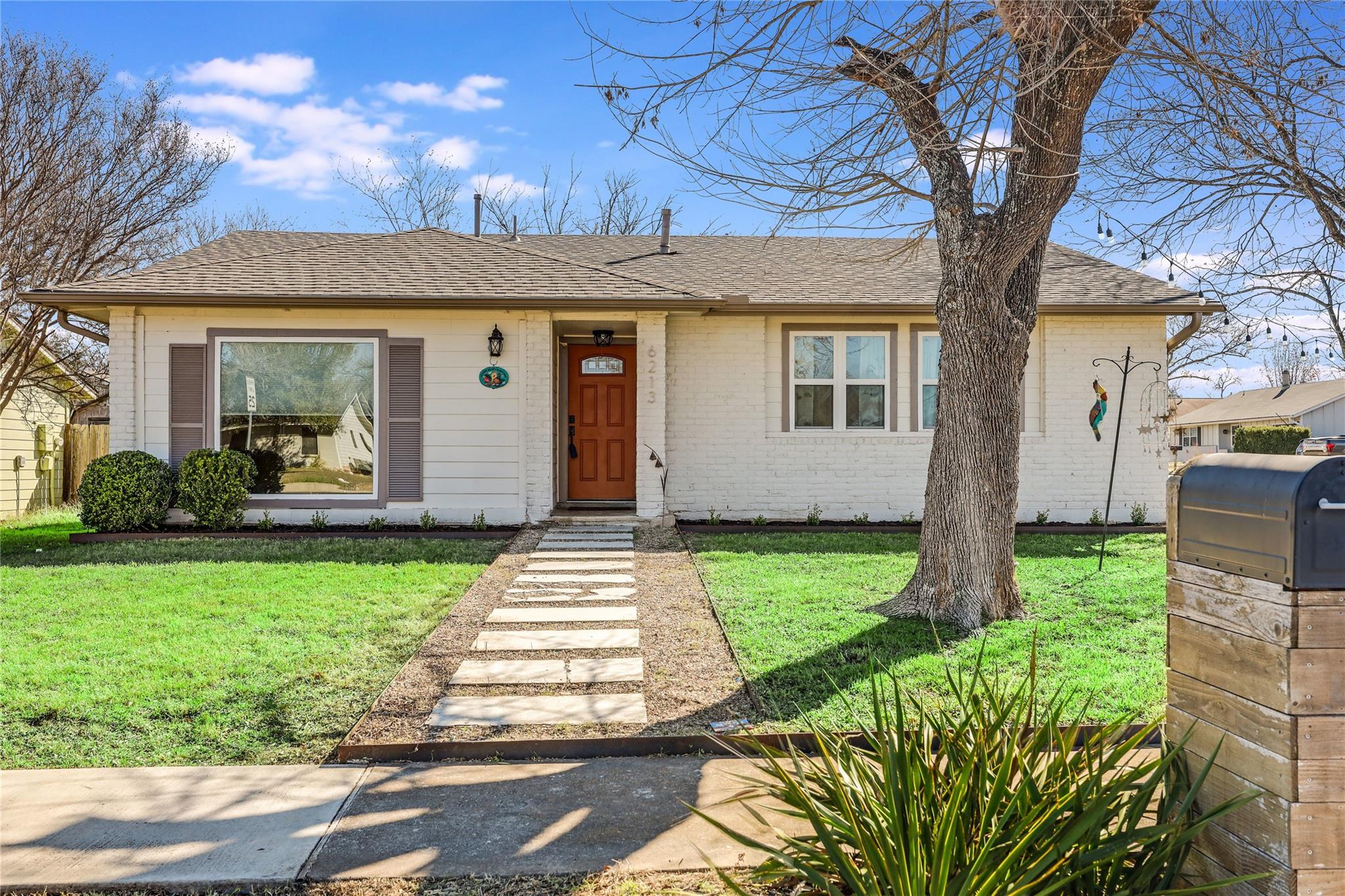 ABOR-8179896, 6213 Harwin LN