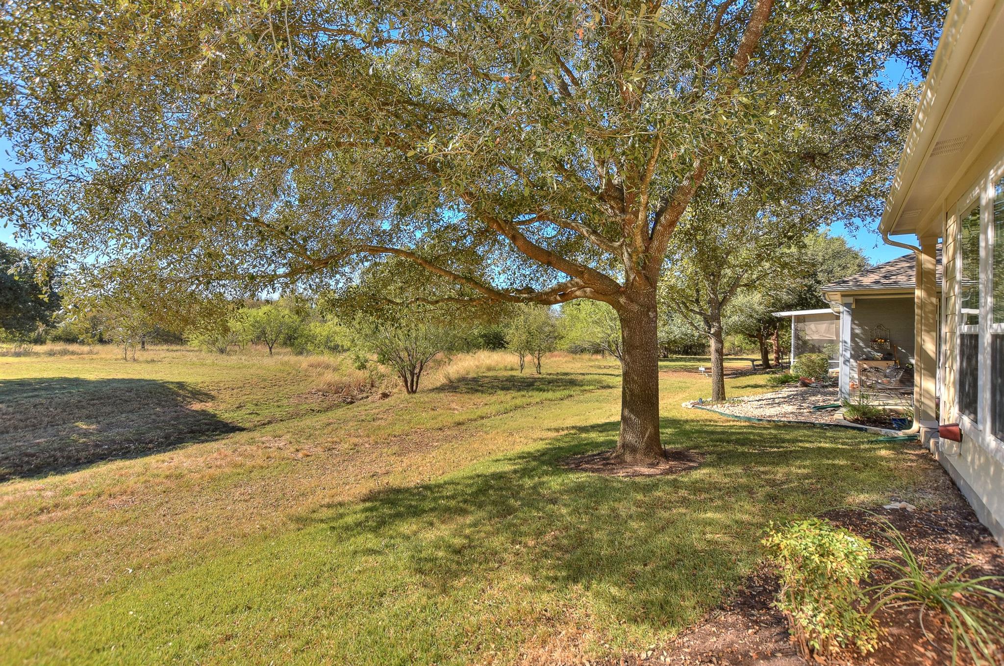ABOR-1963694, 107 Dickens CIR