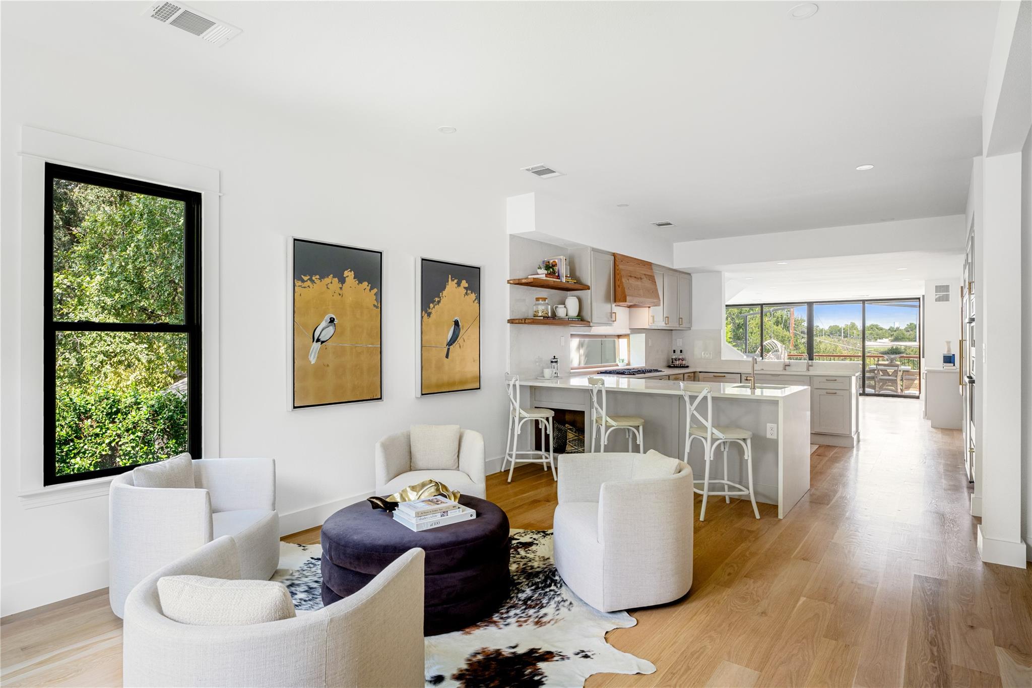 ABOR-8747062, 717 Meriden LN